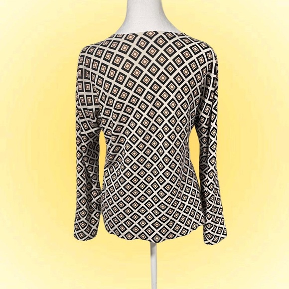 Chic Geometric Patterned Cardigan - Picture 3 of 4